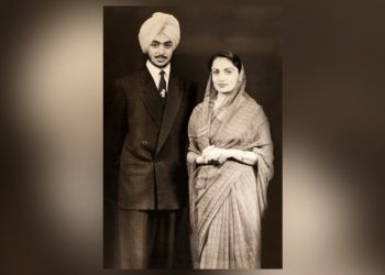 Punjab Chief Minister Amarinder Singh with his mother Mehtab Kaur. Source Twitter.