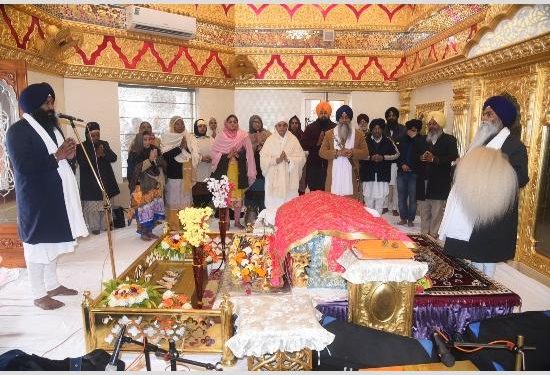 fter the bhog of Sri Akhand Path Sahib at Gurdwara Shaheed Baba Gurbakhsh Singh for Sarbat Da Bhala and for Chardi Kala (high spirits) of kisan sangharsh, prayers were offered by Singh Sahib Giani Jagtar Singh, Bibi Jagir Kaur, Jathedar Giani Raghbir Singh, Surjit Singh Bhitewad and others.