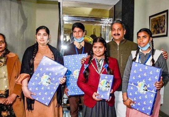 Mehakdeep-Sandeep, Parneet and Ishmeet’s entries clinched top three prizes in Ambassadors of Hope Competition