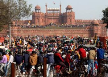 NEW DELHI, INDIA - 2021/01/26: Protesters gathering at the Red Fort during the demonstration.
Thousands of farmers from Punjab and Haryana state continue to protest against the central government's new agricultural Laws. Delhi Police gave permission to protesting farmers' tractor parade on Republic Day. The parade started from Singhu, Tikri and Ghazipur borders points. (Photo by Naveen Sharma/SOPA Images/LightRocket via Getty Images)