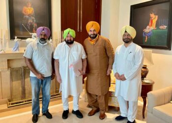 CAPT AMARINDER & SIDHU AGREE ON 10-MEMBER STRATEGIC POLICY GROUP FOR BETTER PARTY-GOVT COORDINATION-