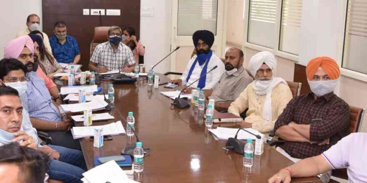 Chief Electoral Officer Punjab Dr. S Karuna held a meeting with the representatives of political parties