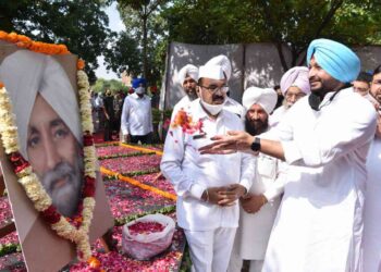 The Punjab government on Tuesday observed the Late Chief Minister's death anniversary as "Sarab Dharam Prathana Sabha" at the State level function organized at the memorial of late CM at Sector 42, Chandigarh.