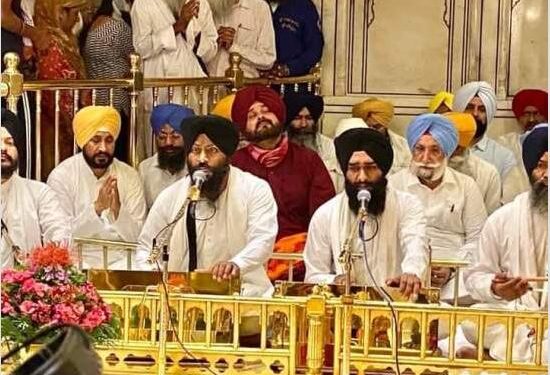 Punjab CM Charanjit Singh Channi paid obeisance at Golden Temple