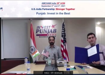 The MoU was signed by CEO, Invest Punjab, Mr. Rajat Agarwal and Program Director, AMCHAM India, Wg. Cdr. Rajiv Anand in the presence of Principal Secretary