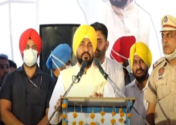 Punjab CM Charanjit Singh Channi thanking the people of Sri Chamkaur Sahib