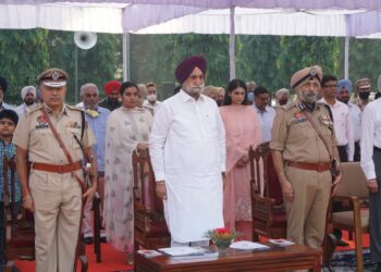 Deputy CM Sukhjinder Singh Randhawa, DGP Iqbal Preet Singh Sahota pays rich tributes to police martyrs