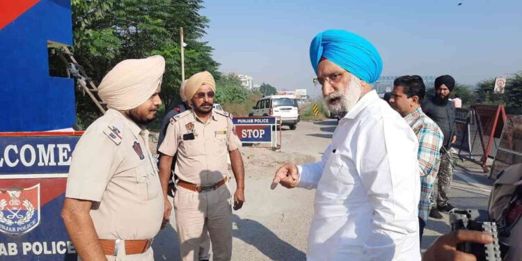 Deputy Chief Minister S. Sukhjinder Singh Randhawa today morning conducted a surprise check