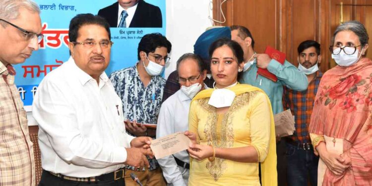 OP Soni hands over appointment letters to 30 Staff Nurses