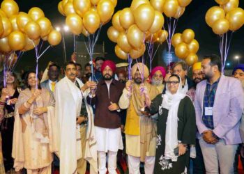 PUNJAB CM FELICITATES PERSONALITIES FOR CONTRIBUTING-