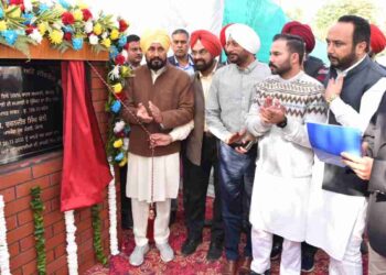 PUNJAB CM LAYS FOUNDATION STONES OF SLEW OF DEVELOPMENT PROJECTS WORTH RS. 127 CRORE AT KHARAR