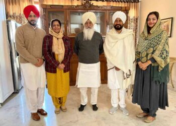 DERA BEAS CHIEF BABA GURINDER SINGH DHILLON CALLS ON CM