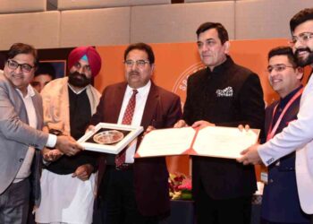 Deputy CM Soni confers awards upon 22 entrepreneurs of food industry