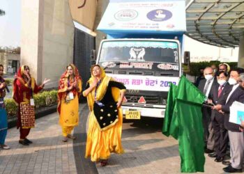 Election Commission flags-off Voter Awareness vans, unveils SVEEP Exhibition