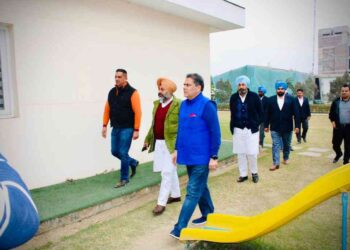 CABINET MINISTER GURKIRAT SINGH PAYS A VISIT TO HAMPTON HOMES IN INDUSTRIAL PARK LUDHIANA