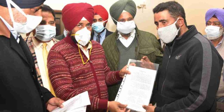 CM CHANNI HANDS OVER APPOINTMENT LETTERS TO 27 FAMILY MEMBERS OF FARMERS WHO LOST THEIR LIVES IN ANTI FARM LAW MOVEMENT