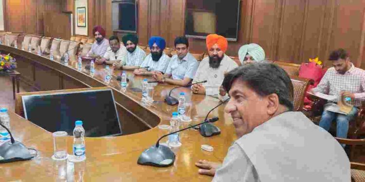 Punjab Revenue, Rehabilitation and Disaster Management Minister Mr. Bram Shanker Jimpa on Wednesday holding a meeting with representatives of Punjab Revenue Officers Association at Punjab Bhawan, Chandigarh.