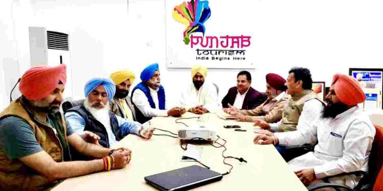 Punjab Chief Minister Charanjit Singh Channi held an important meeting with Deputy Chief Ministers