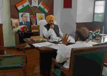 Punjab Mines and Geology Minister Mr. Harjot Singh Bains in a meeting with mining department officials.