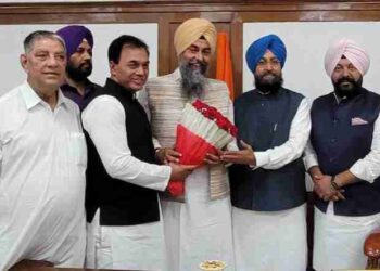 Punjab Vidhan Sabha Speaker S. Kultar Singh Sandhwan interacting with LoP Mr. Partap Singh Bajwa at his chamber in Punjab Vidhan Sabha, on Friday.