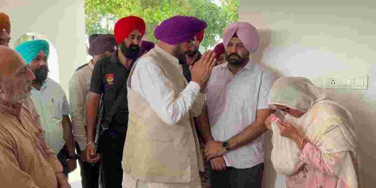 Minister Dhaliwal thanks family for surrendering possession of government land