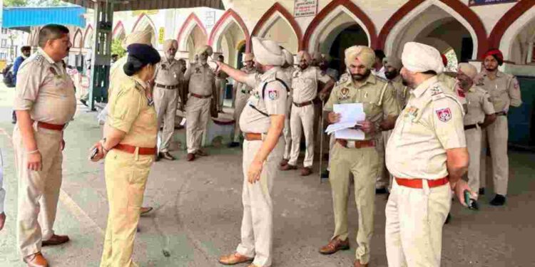 PUNJAB POLICE CONDUCT SEARCH OPERATION AT BUS STANDS