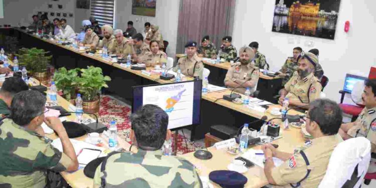 SPL DGP LAW AND ORDER ARPIT SHUKLA CHAIRS HIGH-LEVEL MEETING WITH BSF TO STRENGTHEN SECURITY AT BORDER AREAS