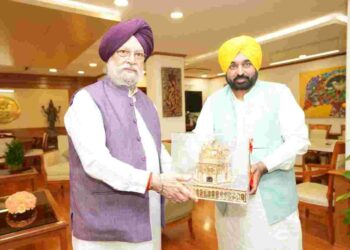 Punjab Chief Minister Bhagwant Mann today impressed upon Union Housing and Development Minister Hardeep Puri