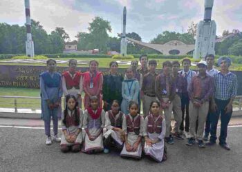 18 students of the School of Eminence today witnessed the launch of PSLV-C 56 at Sriharikota