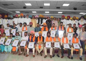 Balkar Singh felicitates 25 youth of deprived section, selected for government jobs