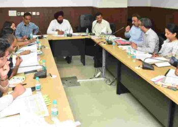 Local Government Minister Balkar Singh Holds Meeting with Officials Regarding Important Issues of Municipal Corporations