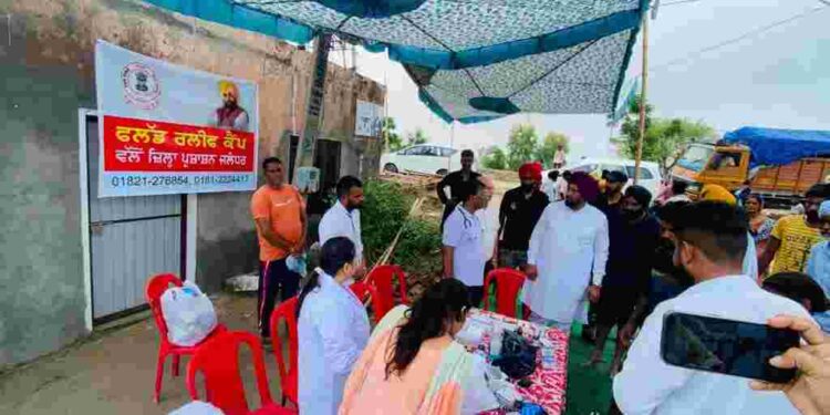 Minister Balkar Singh reviews medical facilities at flood-affected villages