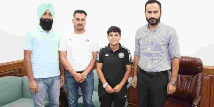 Sports Minister congratulates Kanika Ahuja