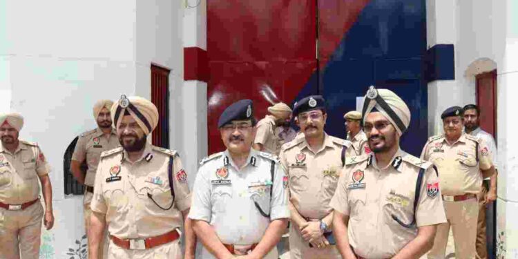 PUNJAB POLICE, PRISON DEPTT JOINTLY CONDUCT SIMULTANEOUS SEARCHES AT 25 JAILS IN PUNJAB