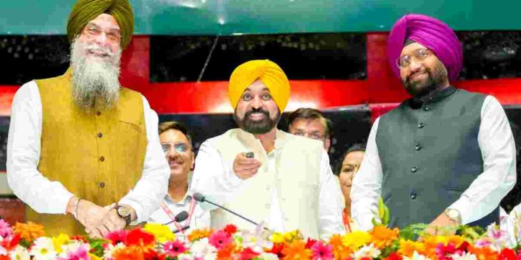 PUNJAB VIDHAN SABHA GOES PAPERLESS AS CM LAUNCHES NEVA APPLICATION