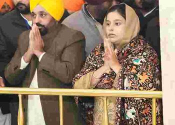 CM PAYS OBEISANCE AT GURDWARA SRI FATEHGARH SAHIB DURING SHAHEEDI SABHA