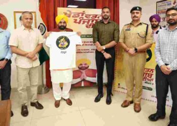 CM launches t-shirt and logo of third edition of Khedan Watan Punjab Dian