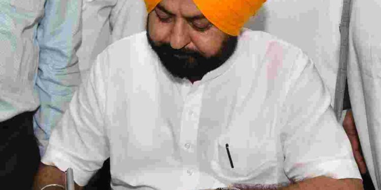 Hardeep Singh Mundian Assumes Charge As Cabinet Minister