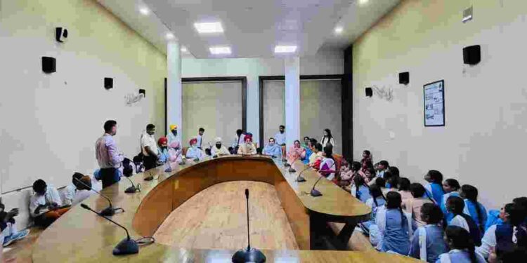 PVS Speaker engages with students of Kotakpura on sidelines of Punjab Vidhan Sabha session