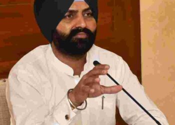 Transport Minister Laljit Singh Bhullar cracks down heavily on Illegal Permit Clubbing