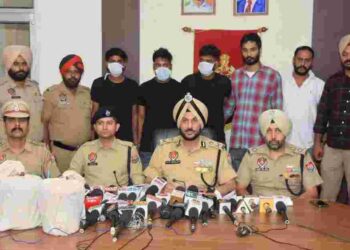 PUNJAB POLICE BUSTS TRANS-BORDER NARCOTIC NETWORK IN AMRITSAR; THREE HELD WITH 5 KG HEROIN, ₹3.95L DRUG MONEY