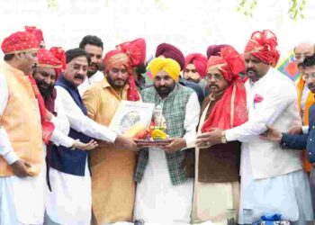 FOLLOW THE FOOTSTEPS OF BHAGWAN VALMIKI JI FOR CARVING OUT PROGRESSIVE AND PROSPEROUS PUNJAB: CM URGES PEOPLE