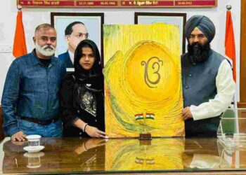 Talented Painter Felicitated by Deputy Speaker Jai Krishan Singh Rouri