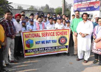 Punjab Local Bodies Minister launches 'Swacchta Di Lahar' Campaign in Jalandhar