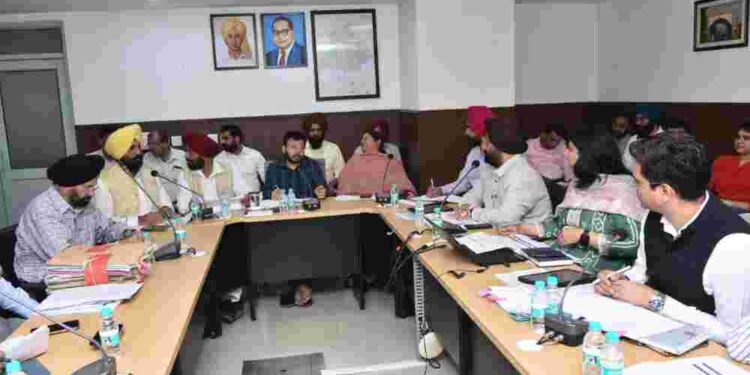 DR RAVJOT SINGH URGES SPECIAL EFFORTS TO KEEP PUNJAB'S CITIES GARBAGE-FREE