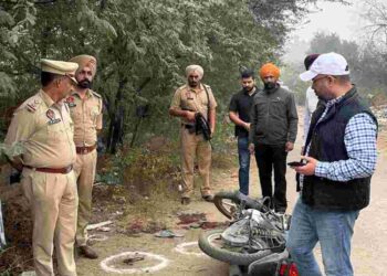 PUNJAB POLICE ARRESTS KINGPIN OF INTERSTATE HIGHWAY ROBBERS GANG AFTER A BRIEF EXCHANGE OF FIRE; PISTOL RECOVERED