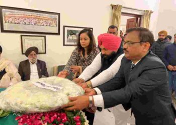 Harjot Singh Bains and KAP Sinha pays homage on behalf of Punjab Government to Doctor Manmohan Singh