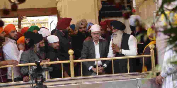 SHAHEEDI SABHA: DGP GAURAV YADAV PAYS OBEISANCE AT GURDWARA SRI FATEHGARH SAHIB, REVIEWS SECURITY ARRANGEMENTS