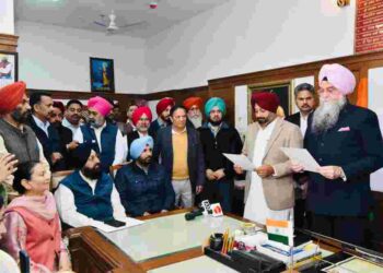 Speaker Sandhwan administers oath to Kuldeep Singh Kala Dhillon as MLA