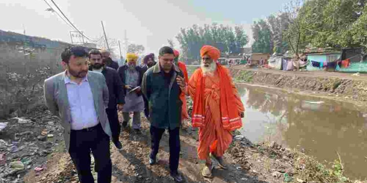 Local bodies minister Dr Ravjot Singh and Rajya Sabha MP Sant Seechewal visit 'Buddha Dariya' site and 225 mld STP; PEDA directed to speed up projects to establish biogas plants for proper disposal of cow dung